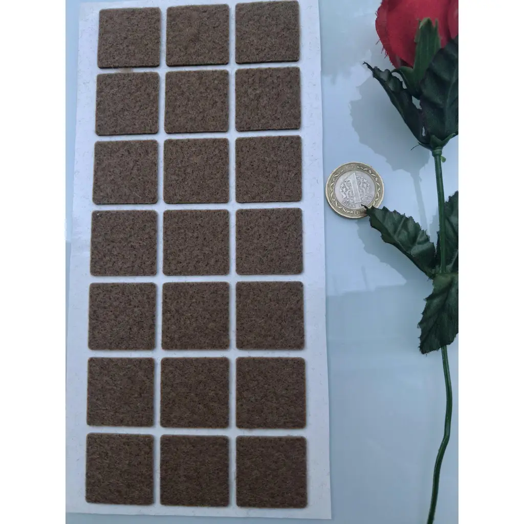 Keçe 90740 HRD 4 Paket 30mm Kahve Masa Sandalye Koltuk Baza Ayak Çizdirmez Yapışkanlı