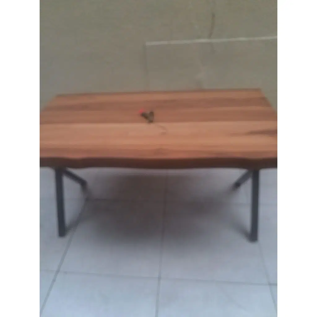 Masa 18049 Kütük desen Model Ceviz Kaplama ceviz renk tabla Metal X Ayak El yapım